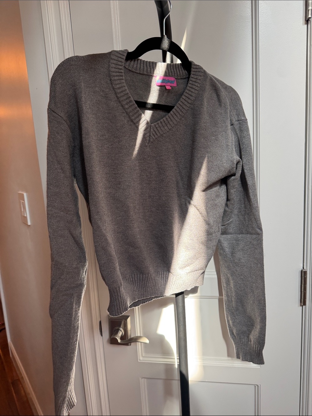 Edikted Women's V-Neck Sweater in Charcoal